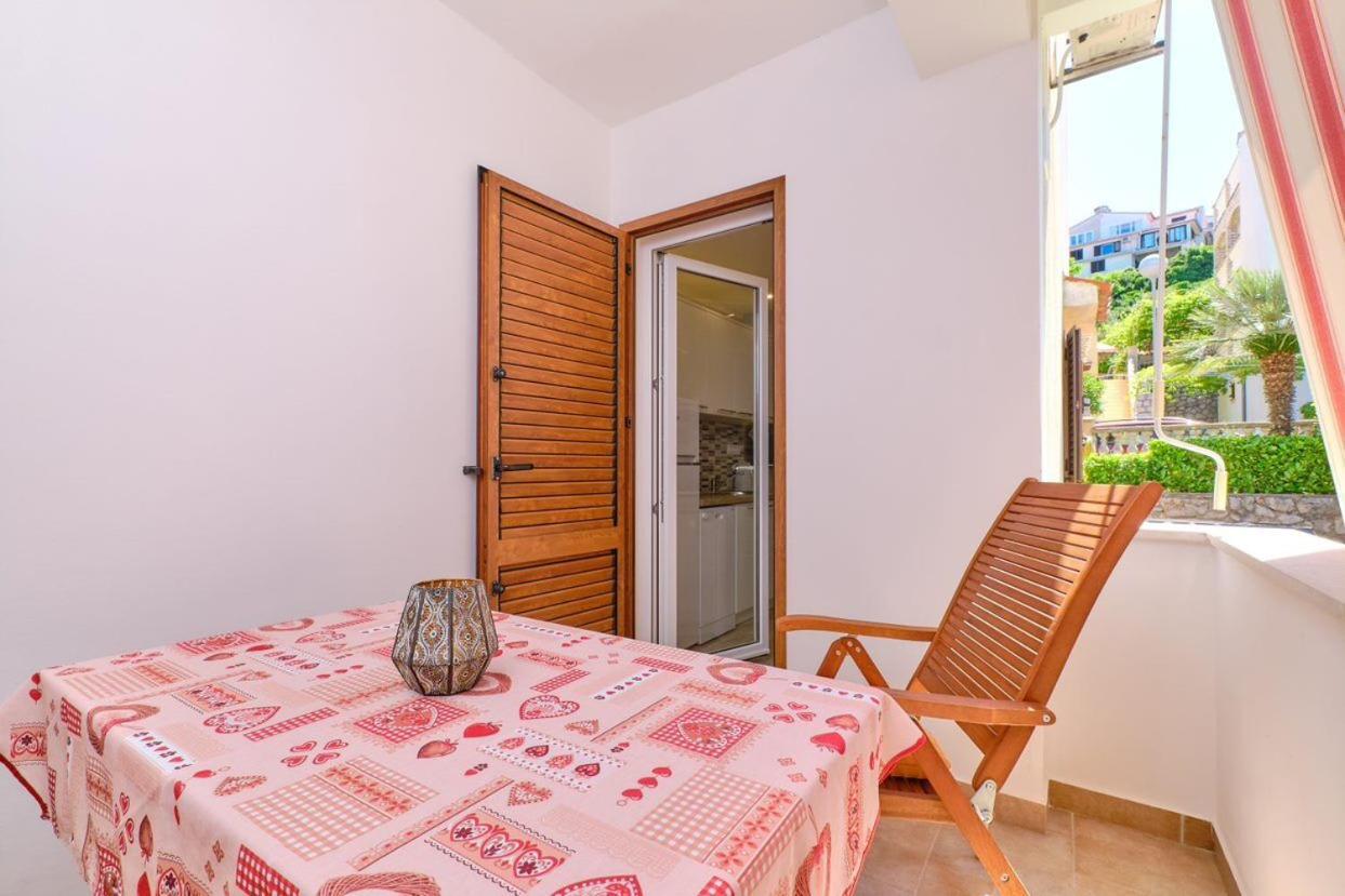 Apartments Enna Mali Lošinj Εξωτερικό φωτογραφία