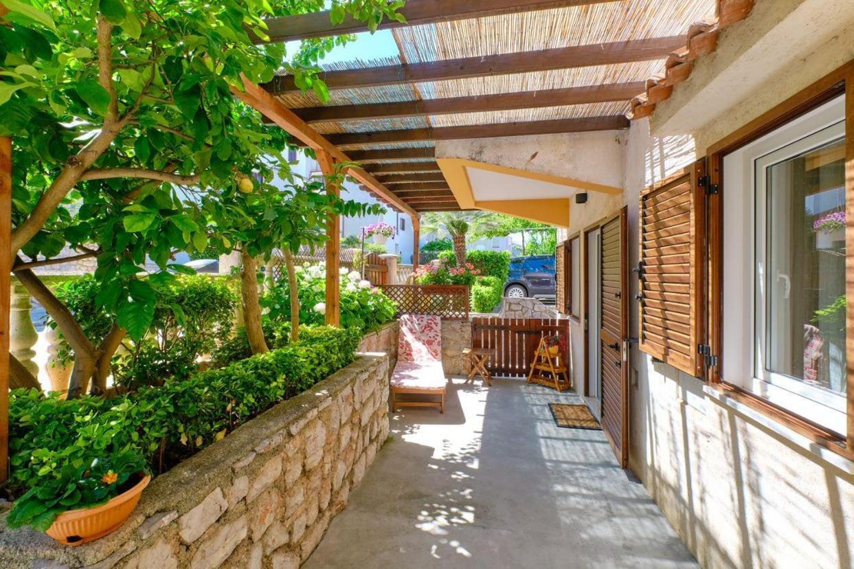 Apartments Enna Mali Lošinj Εξωτερικό φωτογραφία