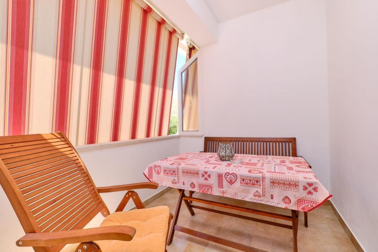 Apartments Enna Mali Lošinj Εξωτερικό φωτογραφία