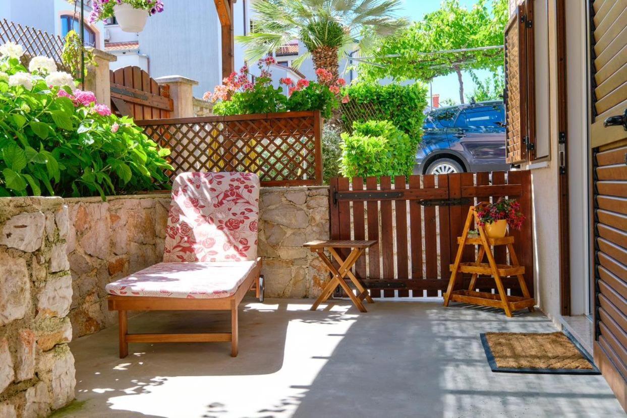 Apartments Enna Mali Lošinj Εξωτερικό φωτογραφία